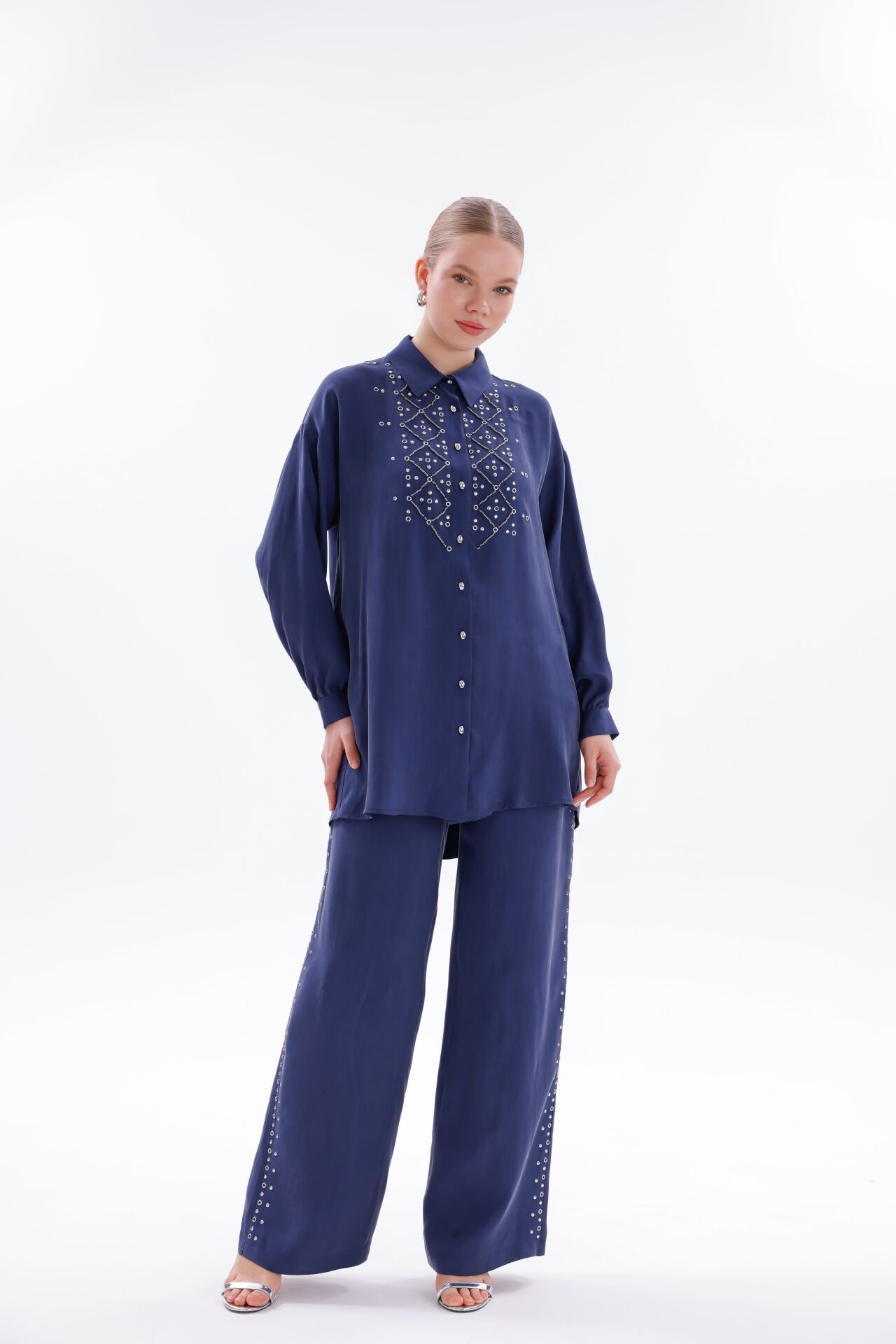 N'Prive Aksesuar Detay İpek Cupra Takım